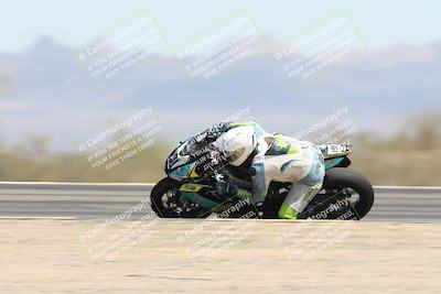 media/Apr-20-2025-CVMA (Sun) [[39090e8767]]/Race 9-Formula LW Twins Shootout/